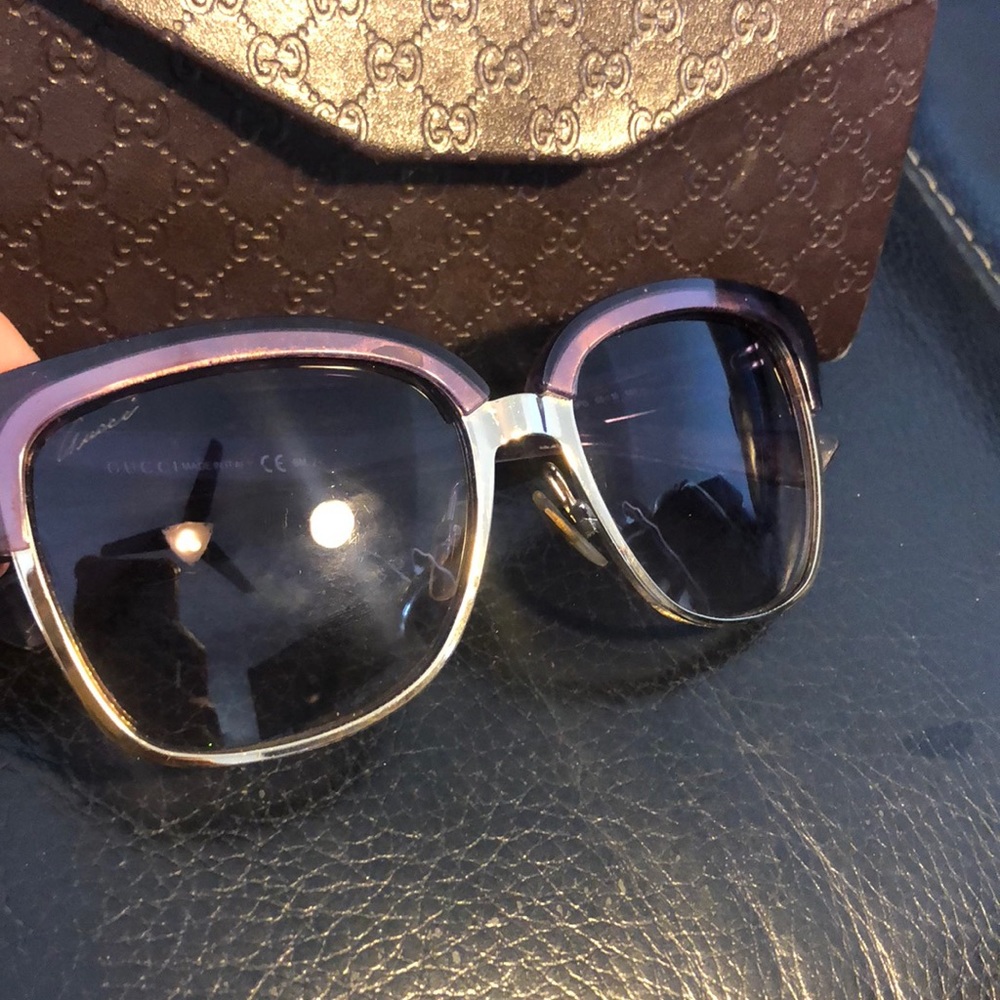 Gucci sunglasses 🕶